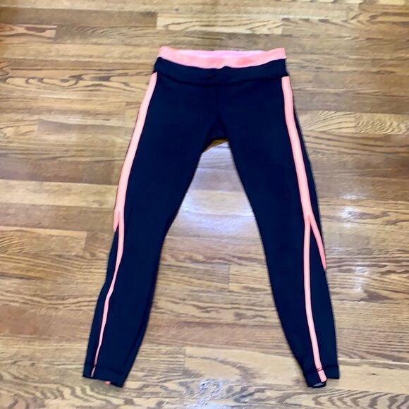 Lululemon Run: Pace Tight - Picture 2 of 4